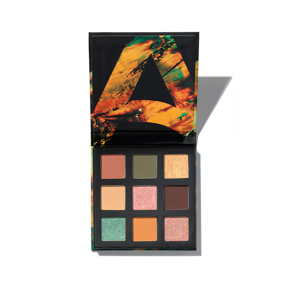 Paleta de farduri de pleoape Ultra Colour Earths, 6.3g, Avon