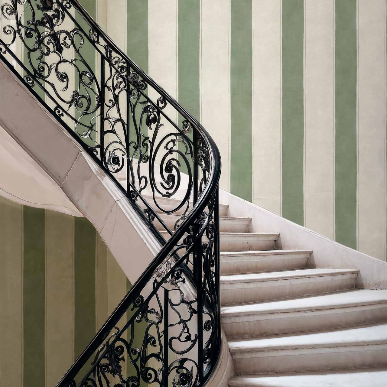 Tapet Florentine Stripe, Sage, Coordonne, 5mp / rola