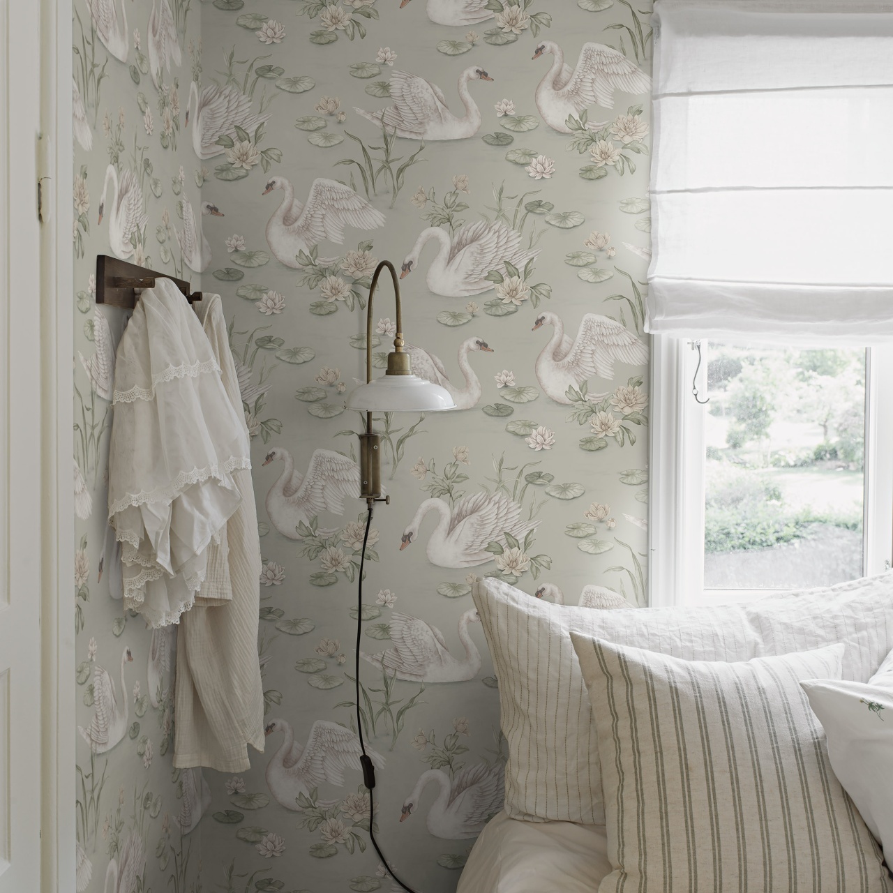 Tapet lavabil, Lily Swan 6925, 5.3mp / rola