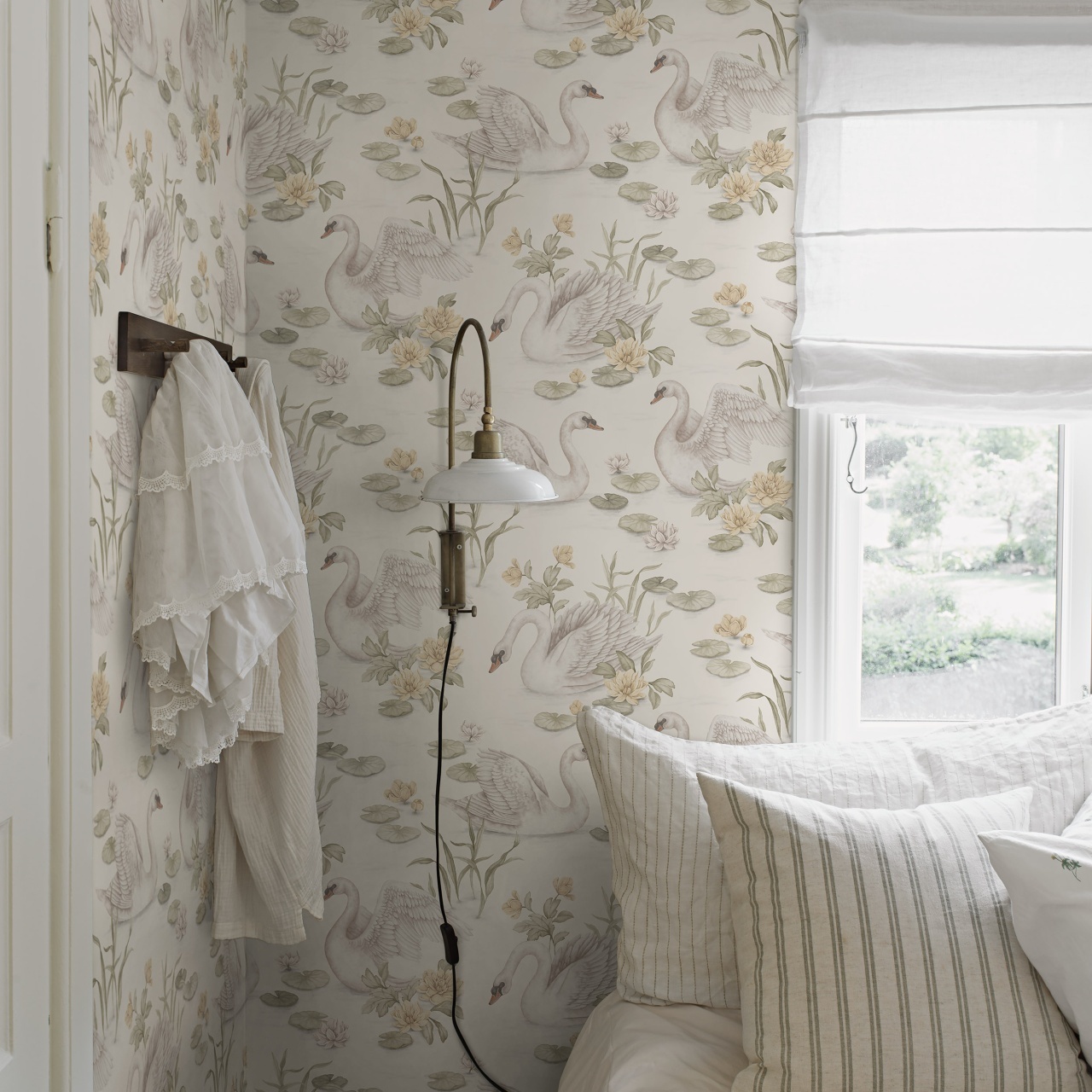 Tapet lavabil, Lily Swan 6926, 5.3mp / rola