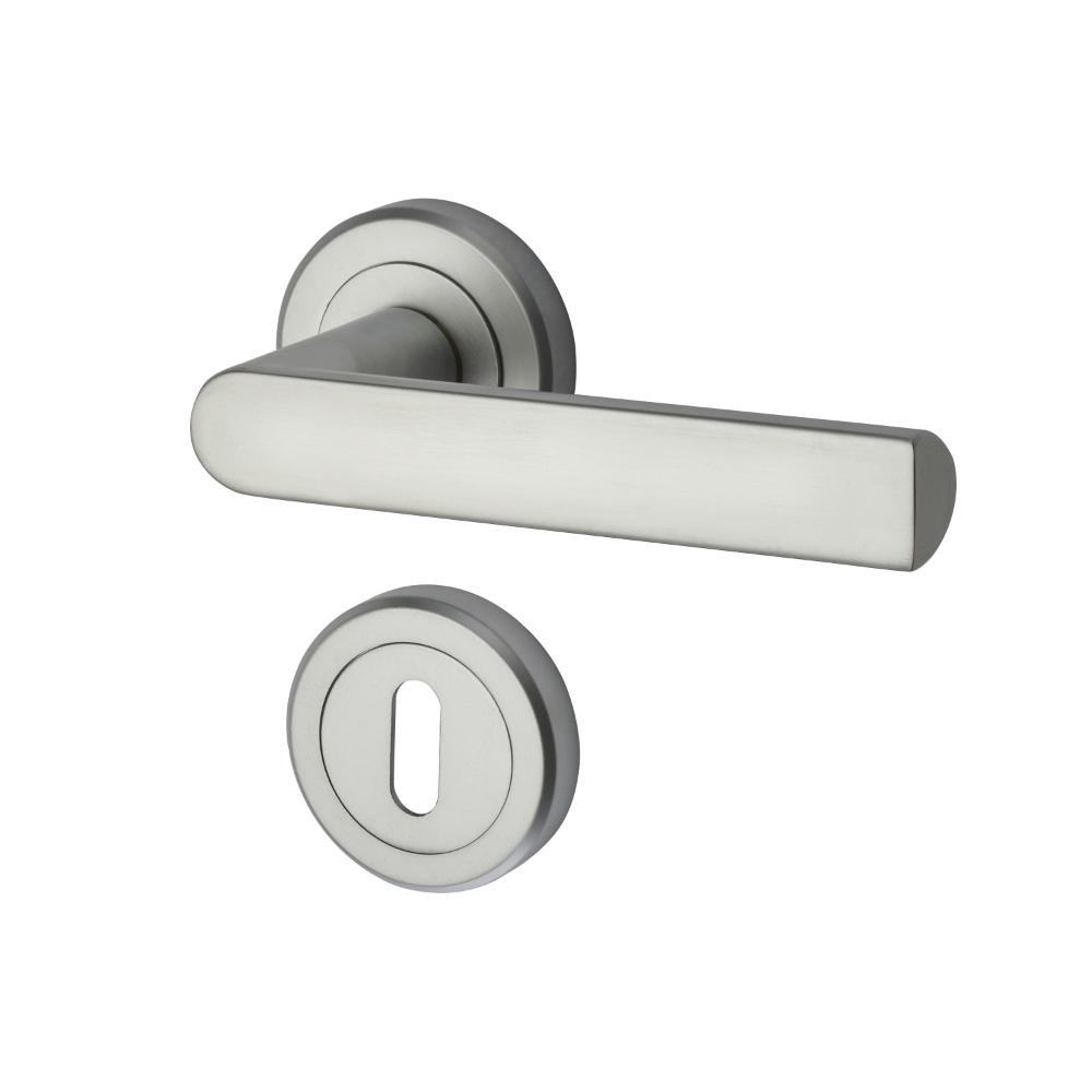 Maner usa de interior pe rozeta rotunda Osprey Yale, zinc, crom satinat, 40 mm