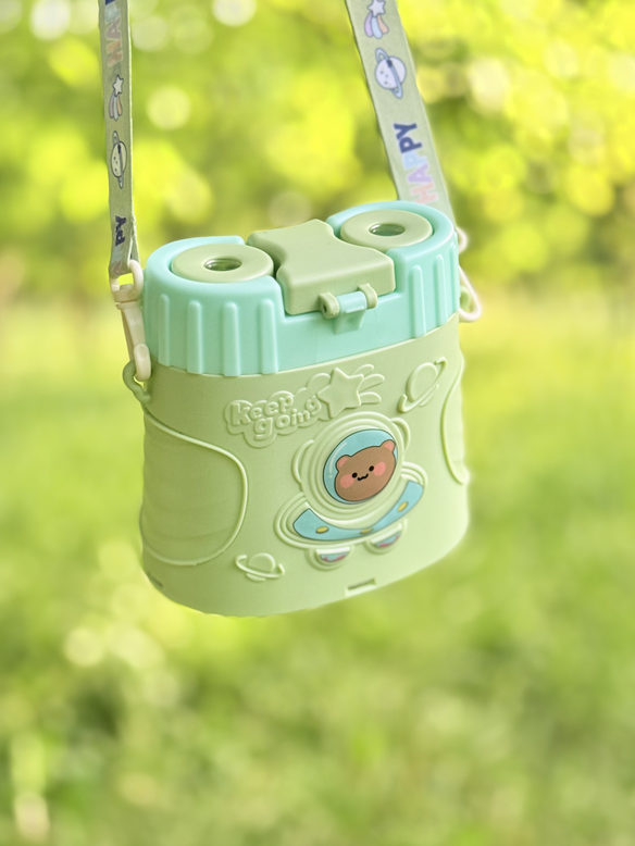 Sticla de Apa pentru Copii, Model Binoclu, cu Pai, Stickere si Bareta, Verde,    MIX14837