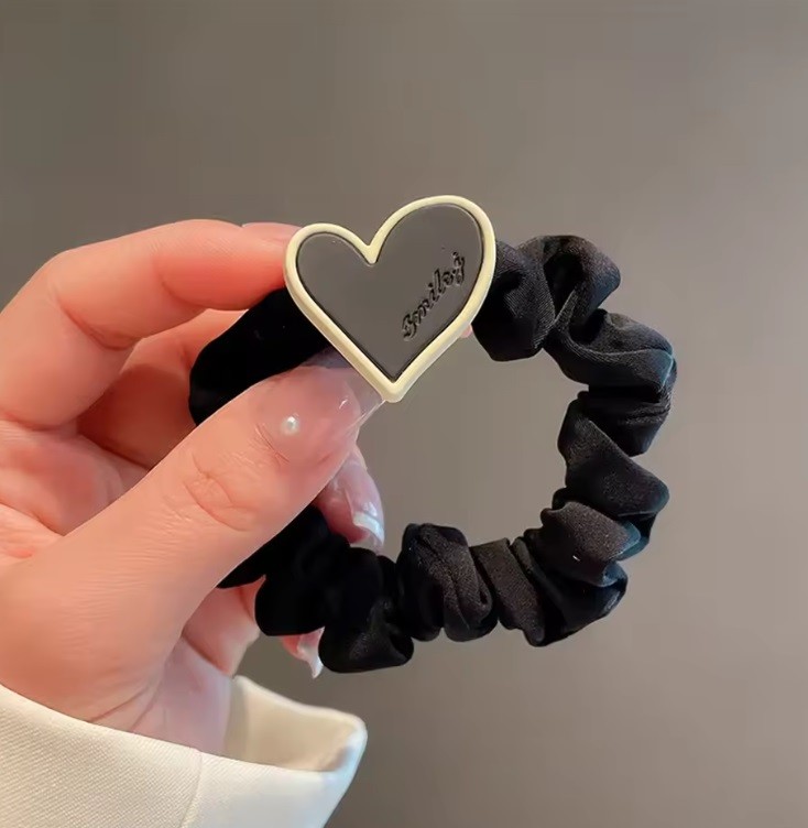 Elastic Negru pentru Par cu Accesoriu Inima