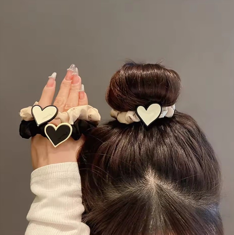 Elastic Ivory pentru Par cu Accesoriu Inima